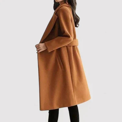 Abrigo elegante de lana con cinturón